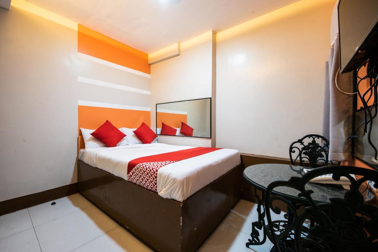 Oyo 475 Pearl Blossom Hotel Manila Exterior photo